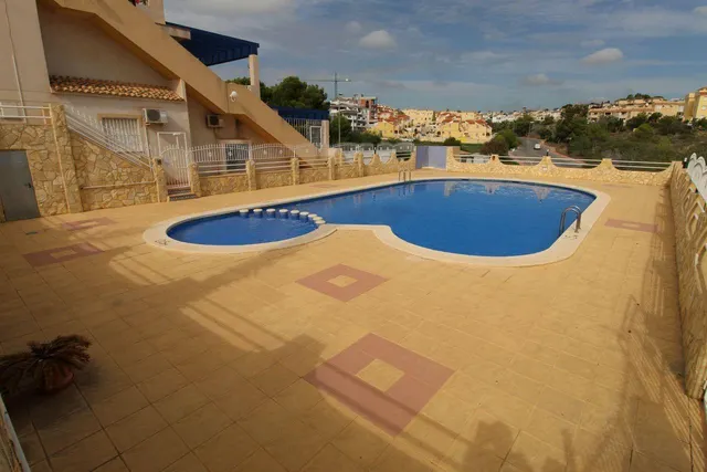 Encantador Ático en Orihuela Costa, ¡Tu Refugio Ideal! — 24