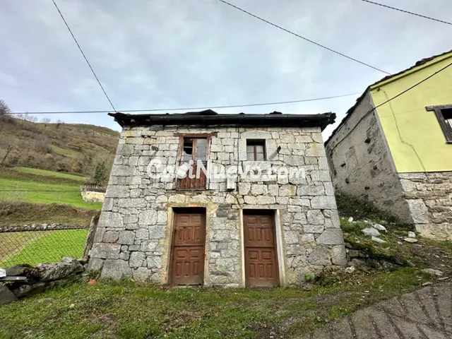 CASA DE PIEDRA PARA REFORMAR EN EL PUEBLO DE RIOALLER, PRINC - foto 5