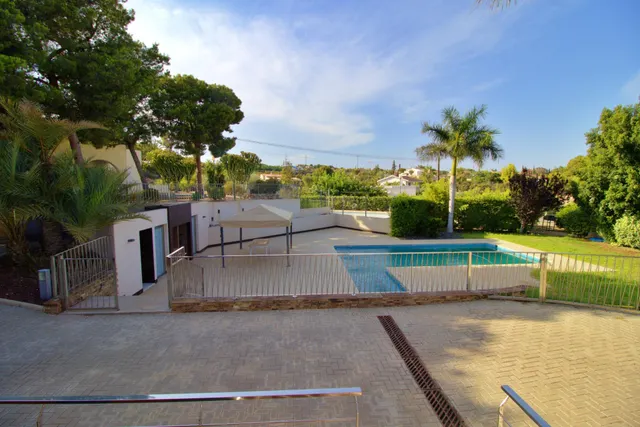 PRECIOSO Y ACOGEDOR CHALET EN PEÑA DE LAS ÁGUILAS - foto 3