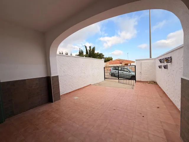 Dúplex con vistas al Mar Menor, piscina comunitaria y solári - foto 5