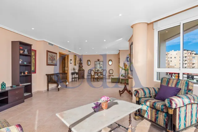 SE VENDE APARTAMENTO / ASCENSOR / TORREVIEJA / ALICANTE — 8
