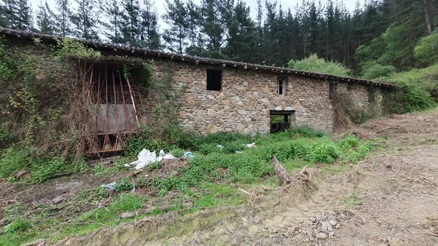 14 Hectáreas de terreno rural con cuadra/pajar de 300 m2. Ju - foto 2