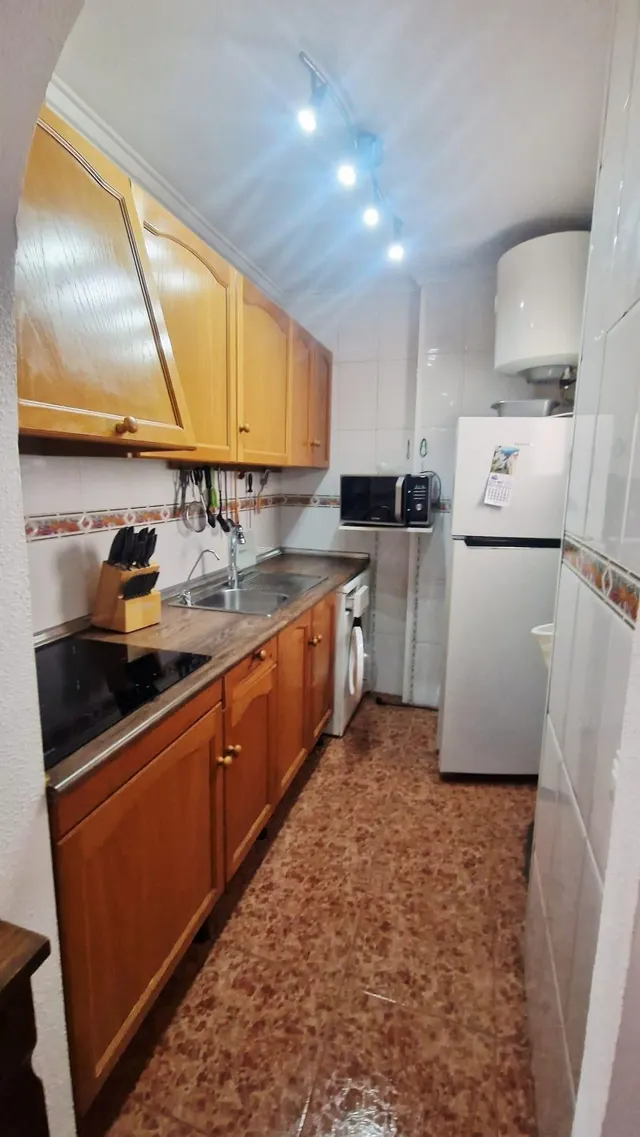 Ático con Piscina y Vistas Espectaculares en Torrevieja — 9