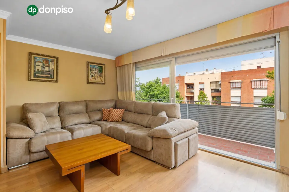 EN VENTA ATICO DÚPLEX CON GRAN TERRAZA JUNTO ESTACIÓN DE AUTOBUSES