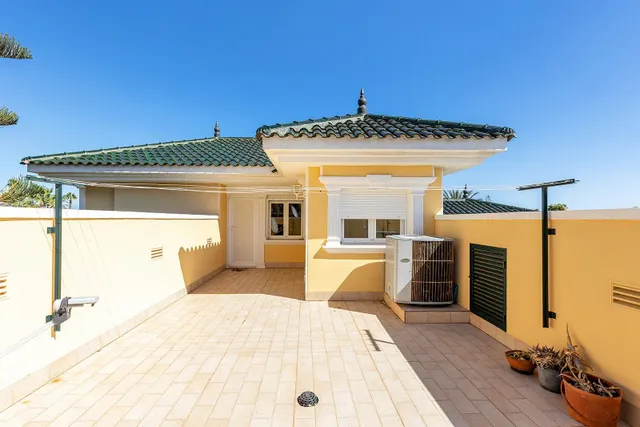 Oportunidad villa de lujo con mas de 500m2 de vivienda — 46
