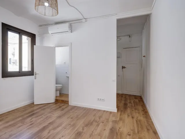 Piso en oferta en la barceloneta — 7