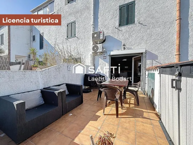 Casa de pescador con licencia turística y amarre - Empuriabrava — 18