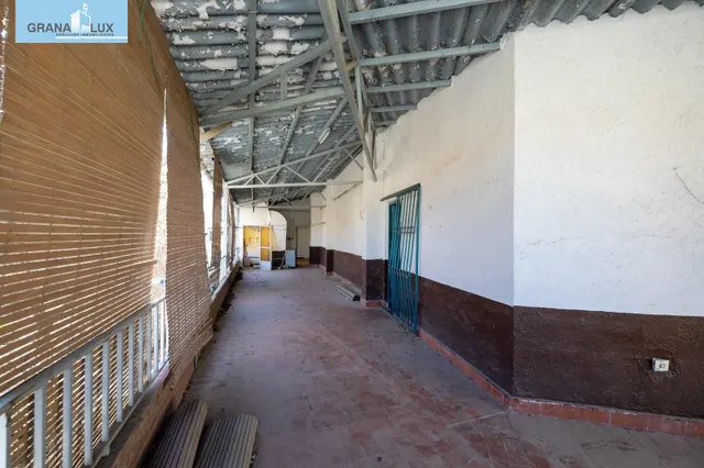 Edificio con gran potencial de desarrollo residencial en Zaidín – Granada — 44