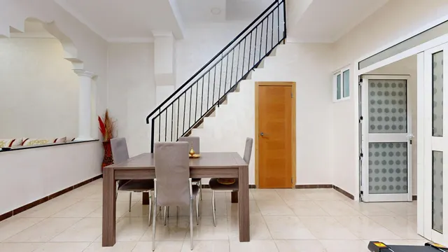 BONITA CASA EN EL CENTRO DE ALBALAT DE LA RIBERA