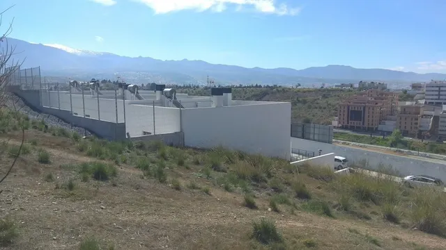 PARCELA EN GRANADA CAPITAL — 3