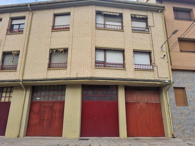 VENTA DE GARAJE Y TRASTERO.