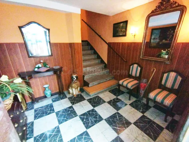 Interesante casa en el centro de Aguarón. - foto 4