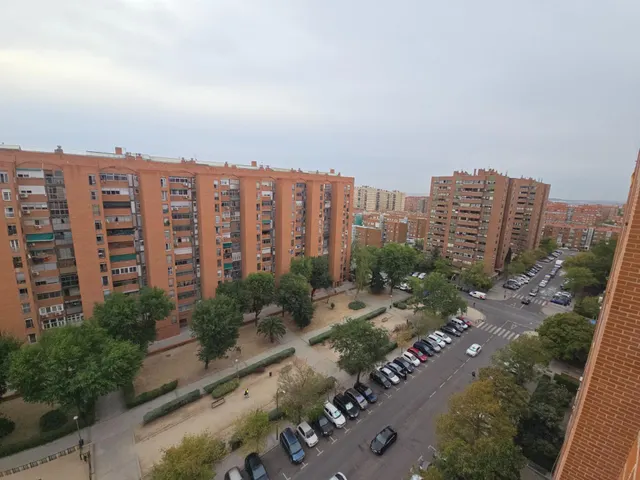 Magnífico piso en alquiler, vistas despejadas luminoso 3 hab 2 baños y garaje — 24