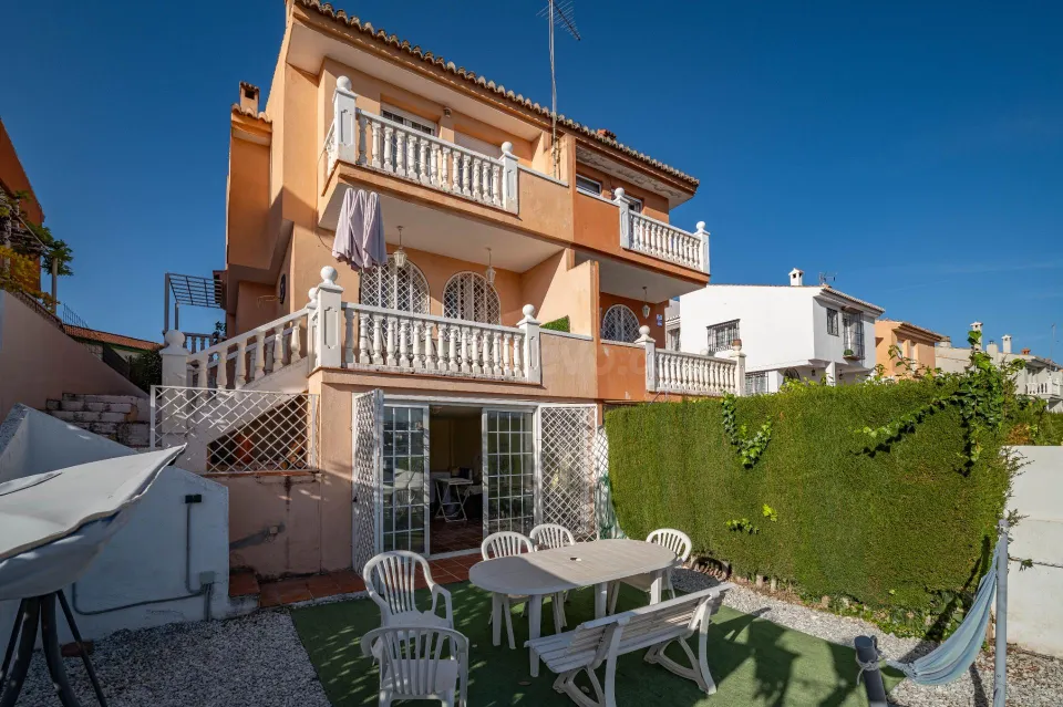 CHALET CON VISTAS PANORAMICAS EN GOJAR