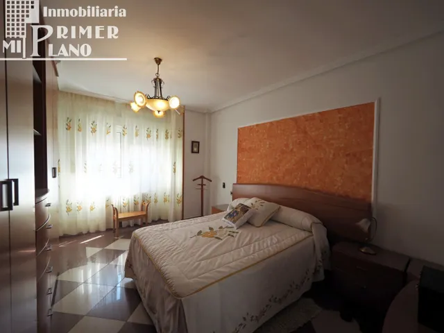 CASA DE DOS PLANTAS JUNTO A C/ DOÑA CRISANTA POR 195.000 € — 18