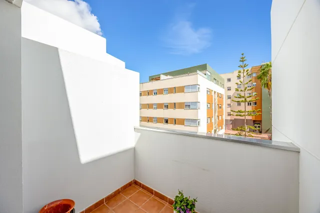 Ático de 3 dormitorios con 2 terrazas y vistas al Parque Juan Pablo II – 7 Palmas — 38