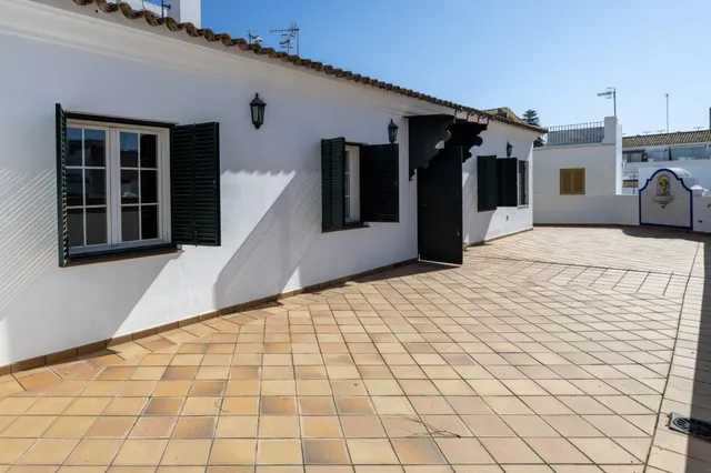 Espectacular casa de esquina en el corazón de Sanlúcar de Barrameda — 37