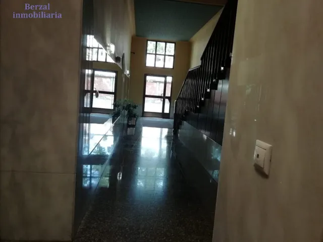 PISO AMPLIO EN LAS PEATONALES — 40