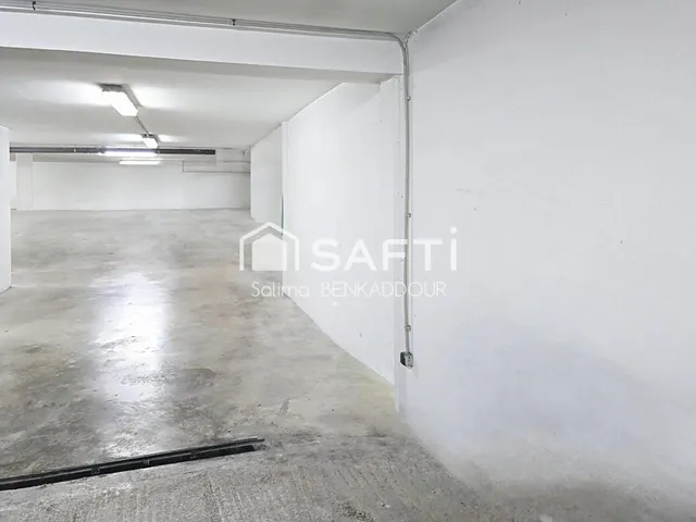 Estupendo chalet de 998 m2 de parcela y 620 m2 de vivienda. — 17