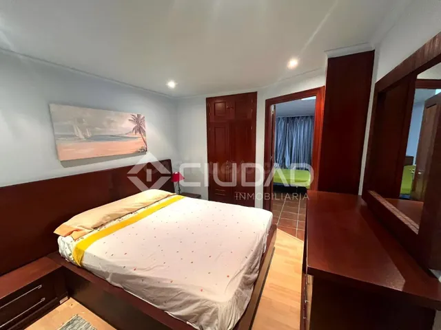 Castillete de esquina con amplio espacio exterior — 27