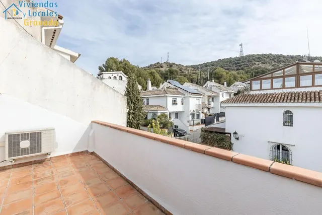 Casa única en Granada capital. — 27