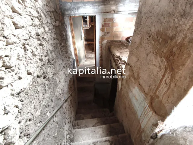 CASA PARA REFORMAR A LA VENTA EN PALOMAR. — 12