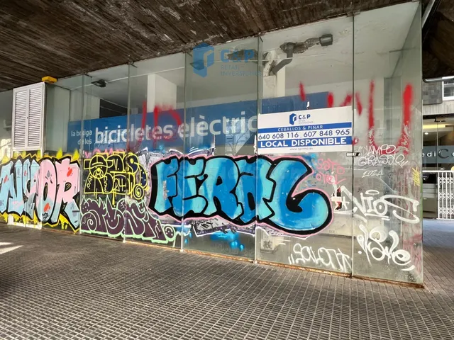 ¡EXCELENTE UBICACIÓN! — 3
