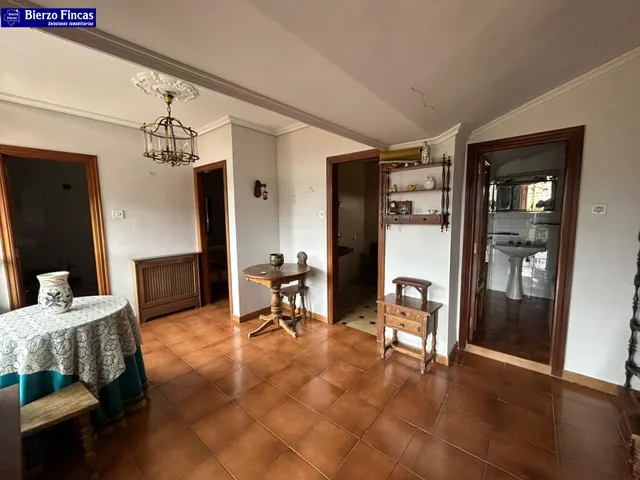 Se vende casa en Carracedelo — 24