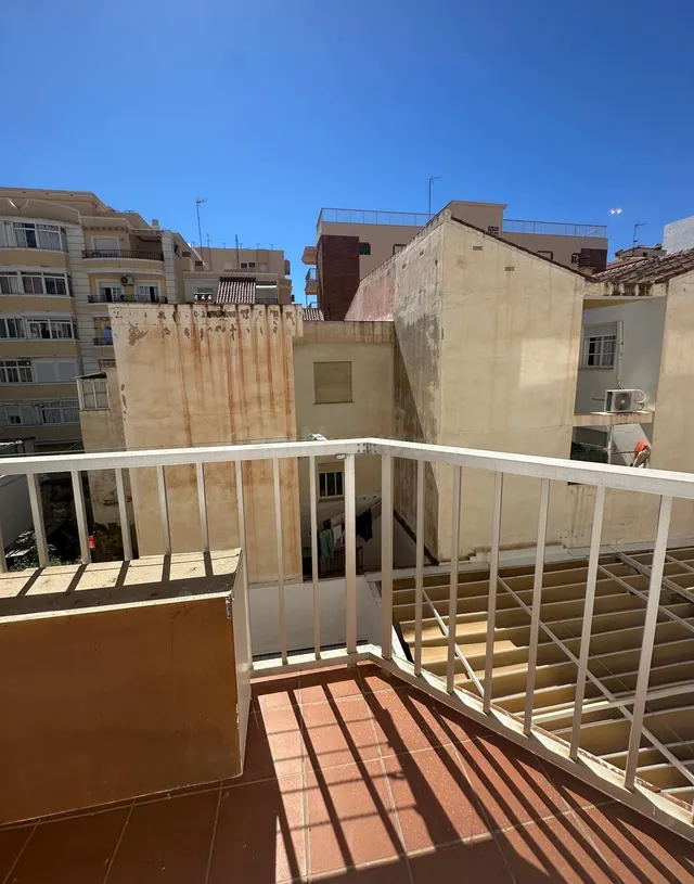 Precioso piso en Torre del Mar a pocos pasos del Mar - foto 4