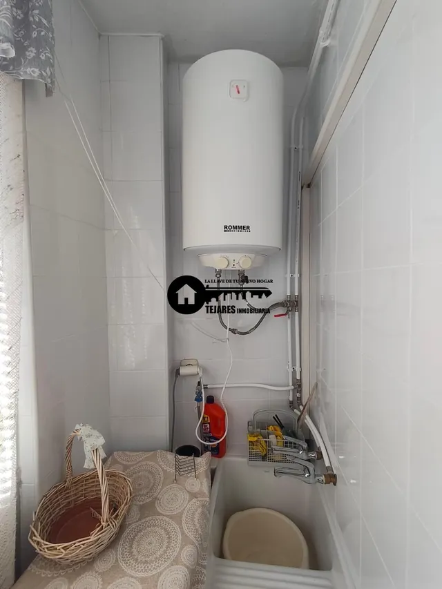 Inmobiliaria tejares vende estupendo piso en zona ensanche — 9