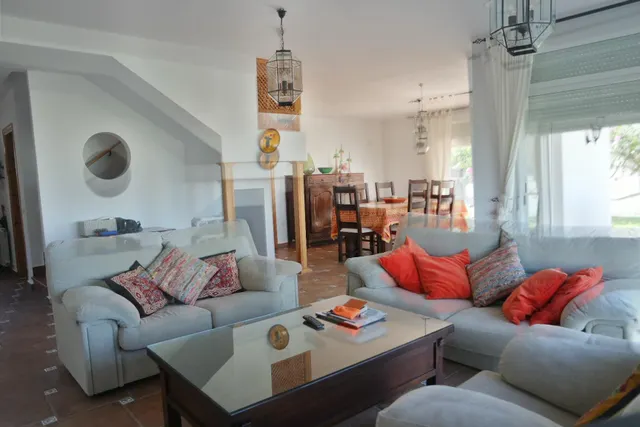 Impresionante chalet con piscina y en zona con campo de golf — 20