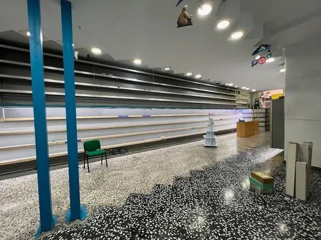 ALQUILER LOCAL MUY CENTRICO, ZONA CALLE SOCIEDAD, 360 M2. APROX. — 5