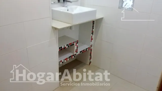 MUY AMPLIO Y LUMINOSO CON GARAJE Y TRASTERO — 25