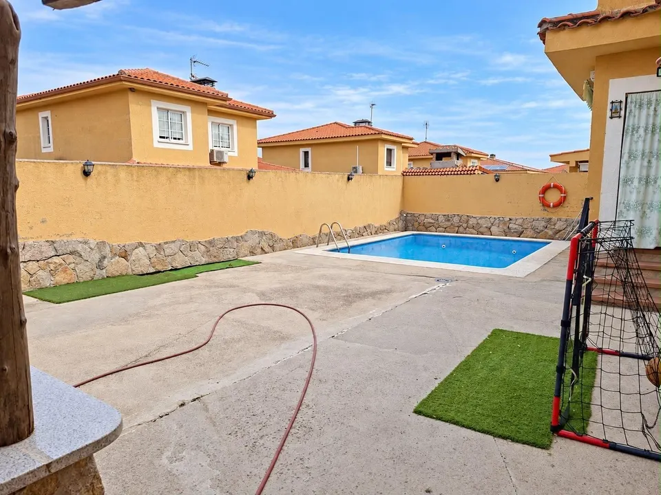 CHALET VENTAS DE RETAMOSA