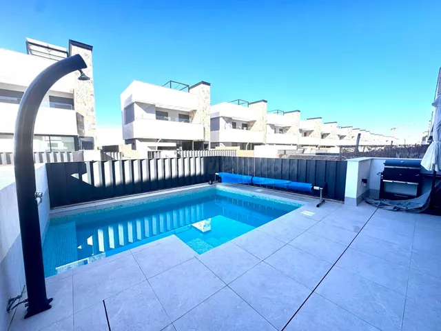 Villa 4 habitaciones 212m² en venta - Dolores de Pacheco-San