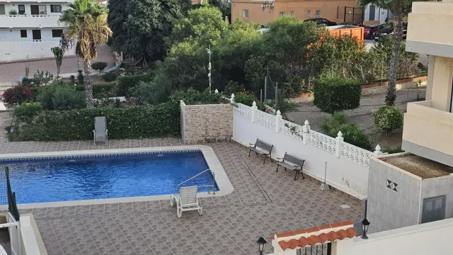 Estudio con piscina. parquing y vista al mar — 46