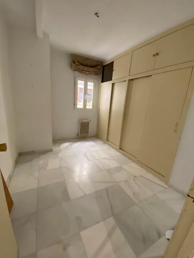 Alquiler de Piso con plaza de garaje y trastero, en Plaza Colón — 9