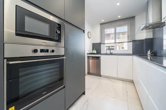 VENTA PISO CON TERRAZA — 22