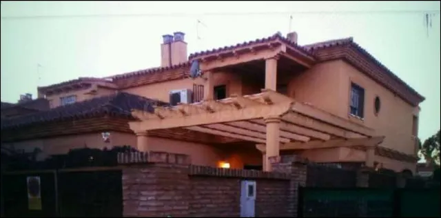 ALQUILER DE CHALET  PAREADO EN CONDEQUINTO