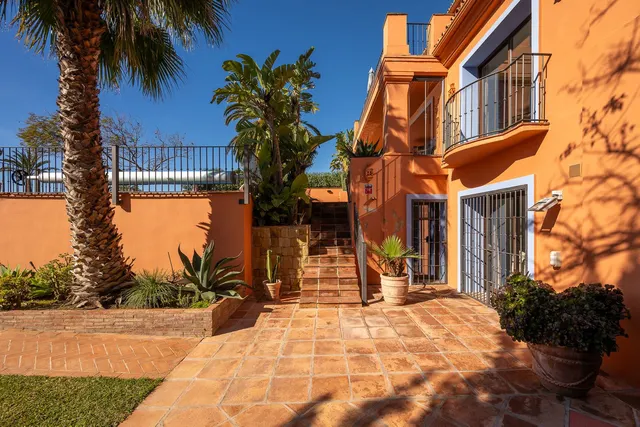 Chalet 3 habitaciones 368m² en venta - Marbella — 41