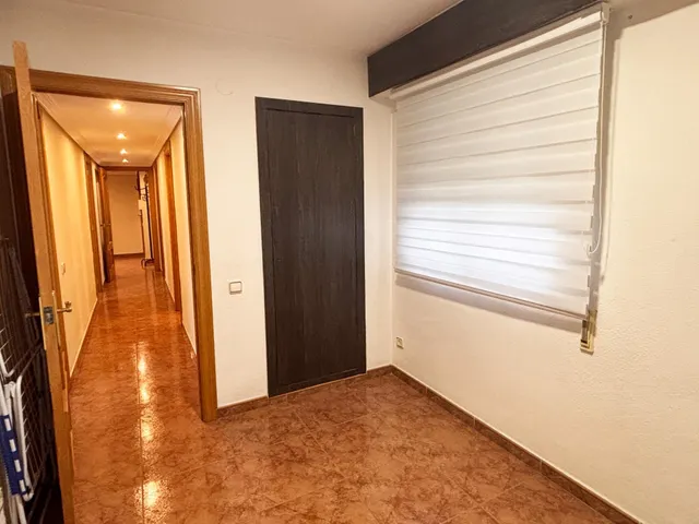 Se vende magnífico piso Zona Ayora - Pacheco y Torrens — 44