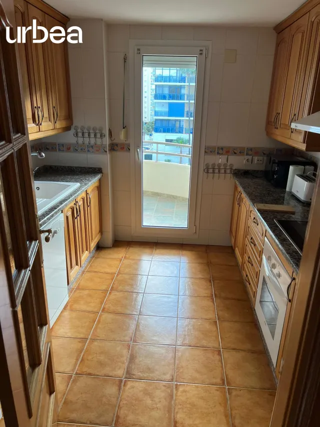 Excelante vivienda en Benalmadena de 3 dormitorios, dos baños , garaje y piscina — 5
