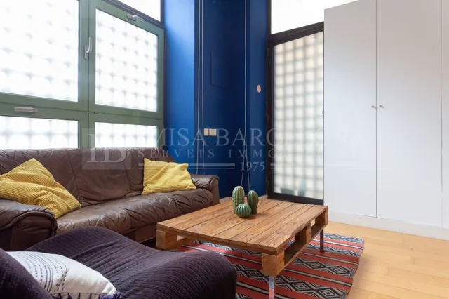 LUMINOSA PLANTA BAJA CON CÉDULA DE HABITABILIDAD EN VENTA EN LA VILA DE GRACIA — 3