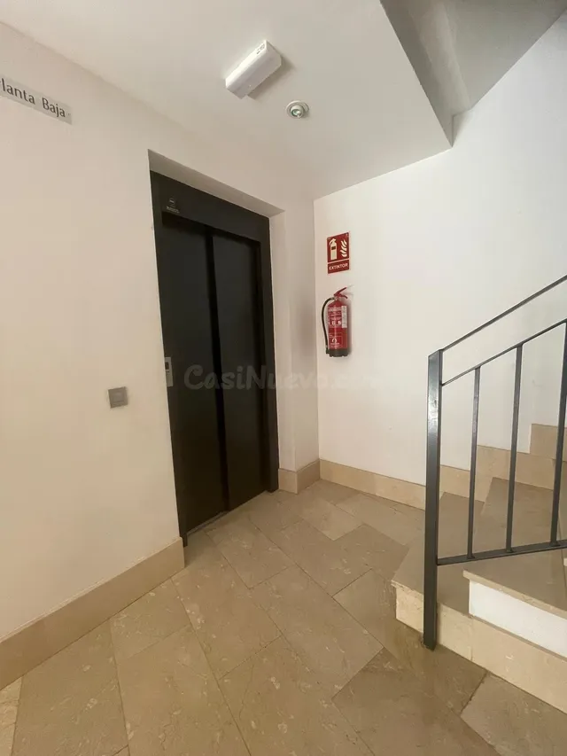 Vivienda de 2 dormitorios en el centro de Faura - foto 2