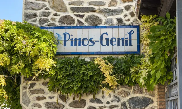 Casa independiente en la entrada de Pinos Genil. (A 10 minutos de Granada) — 40