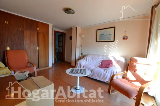 ¡CENTRO DE GANDIA! DOS EN UNO, MUY AMPLIO Y LUMINOSO CON GARAJE Y TRES BALCONES — 6