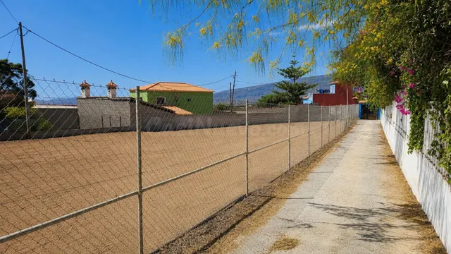 SOLAR DE 458 m2 EN MALPAÍS, CANDELARIA Oportunidad para cons