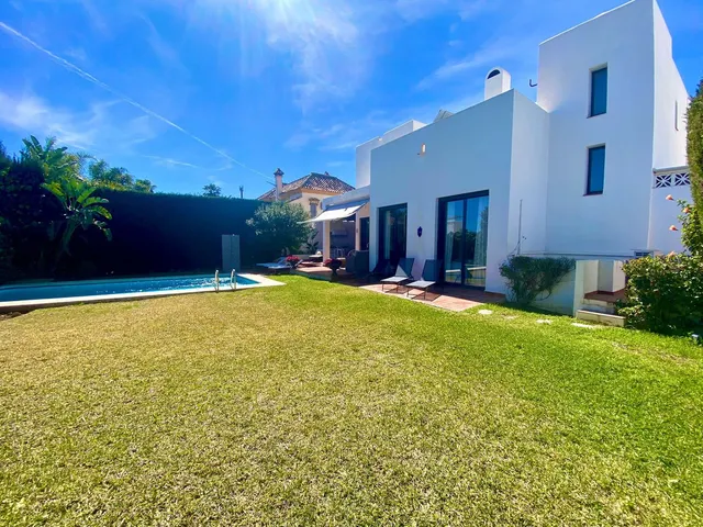 Chalet 6 habitaciones 300m² en venta - Marbella — 22