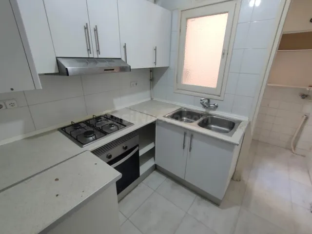 Amplio piso en Viladordis con 4 habitaciones y alquiler acti - foto 2