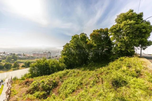 Parcela urbana con impresionantes vistas a la Ría de Pontevedra en A Caeira (Poio) — 11